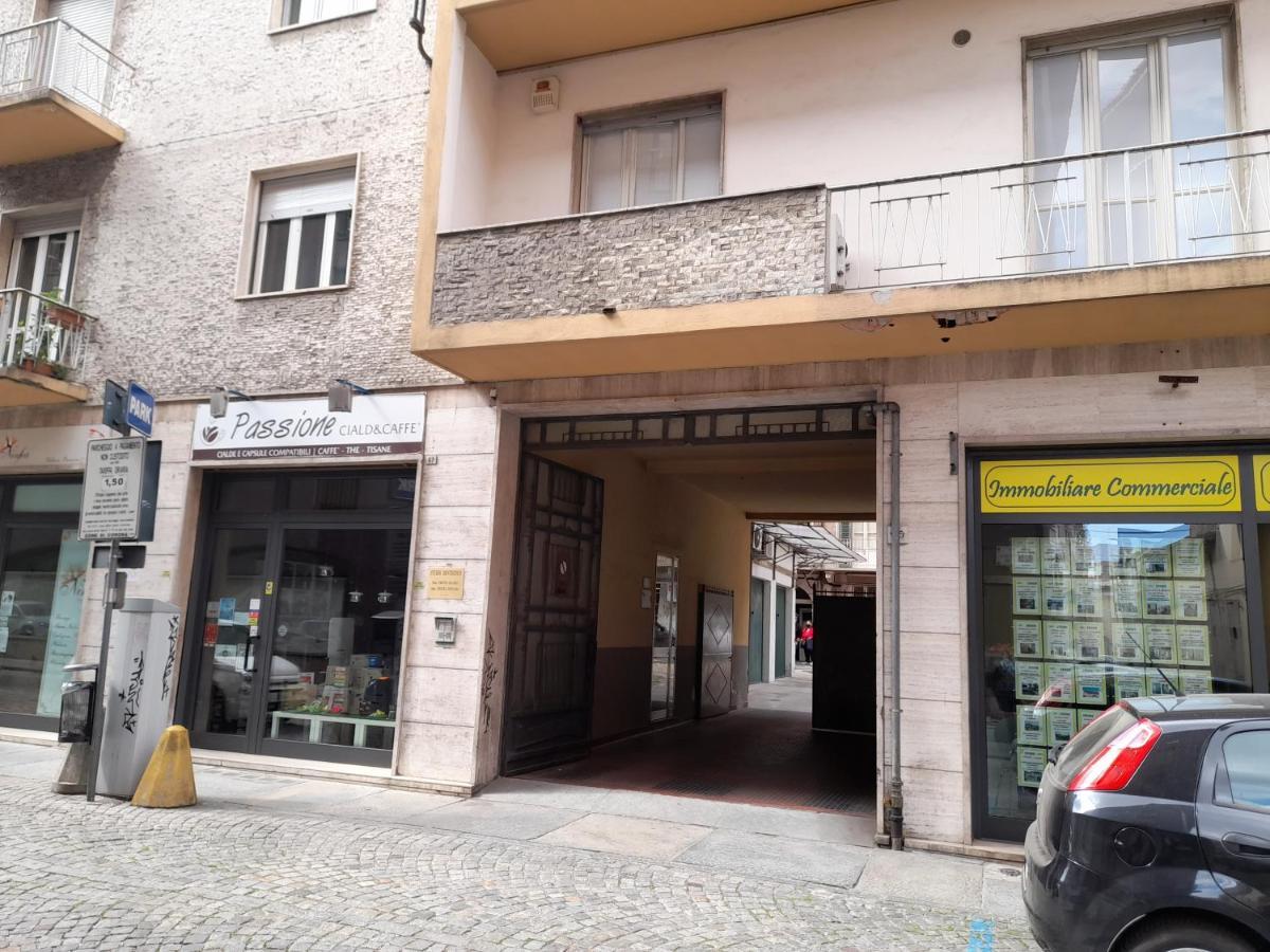 Appartamento Centrale Con Garage อัสตี ภายนอก รูปภาพ